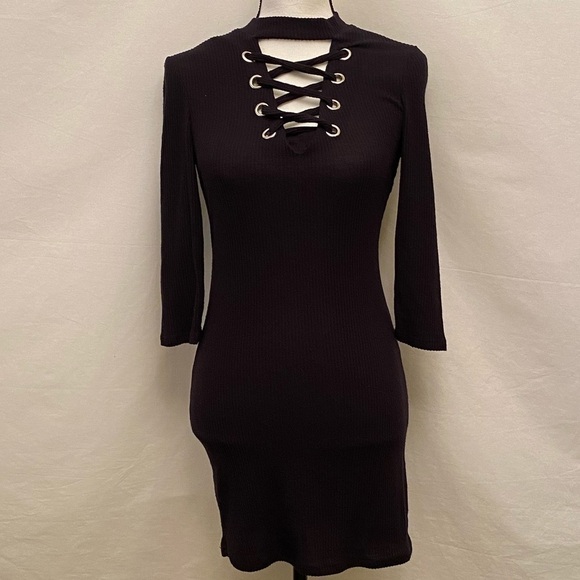 HEARTS & HIPS Ribbed Lace Up Dress Knit Grommets - Picture 2 of 6